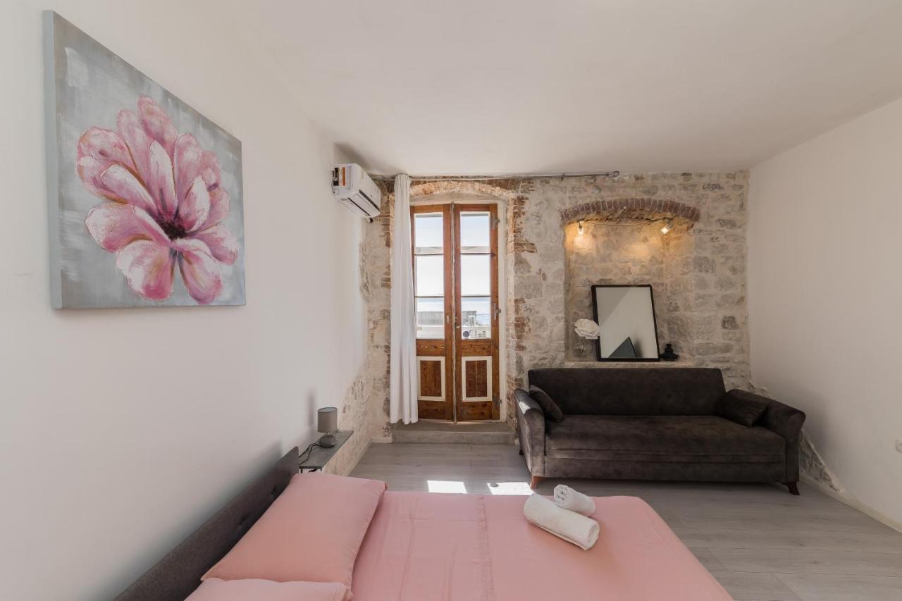 Seafront Apartments Karlo Kaštela Eksteriør bilde