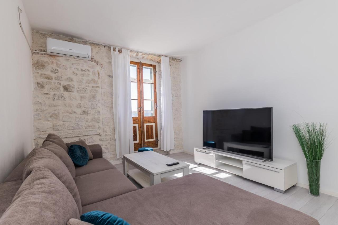 Seafront Apartments Karlo Kaštela Eksteriør bilde