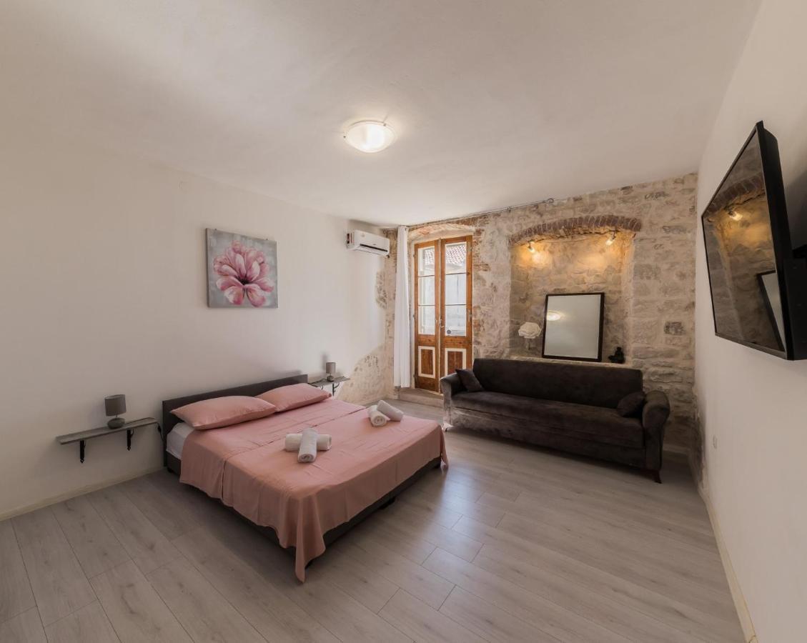 Seafront Apartments Karlo Kaštela Eksteriør bilde