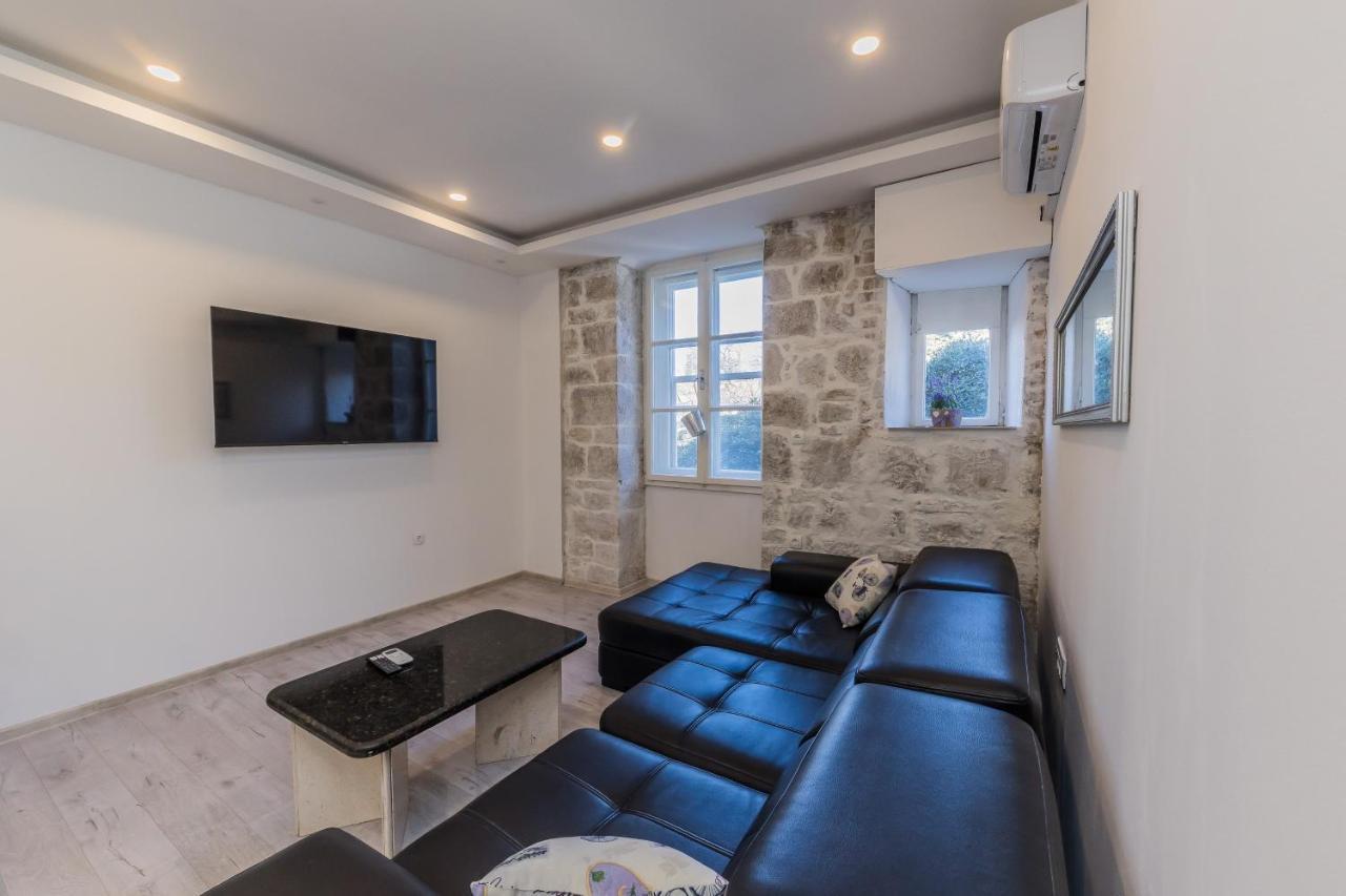 Seafront Apartments Karlo Kaštela Eksteriør bilde