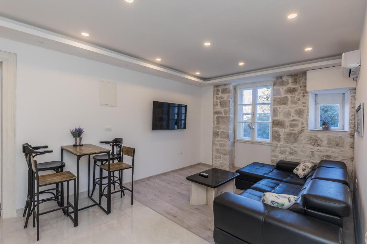 Seafront Apartments Karlo Kaštela Eksteriør bilde