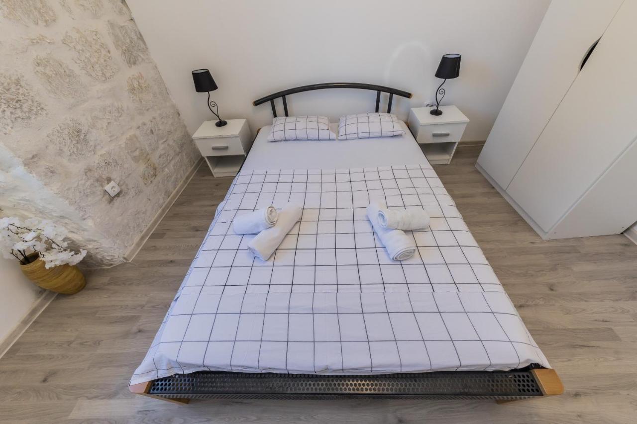 Seafront Apartments Karlo Kaštela Eksteriør bilde